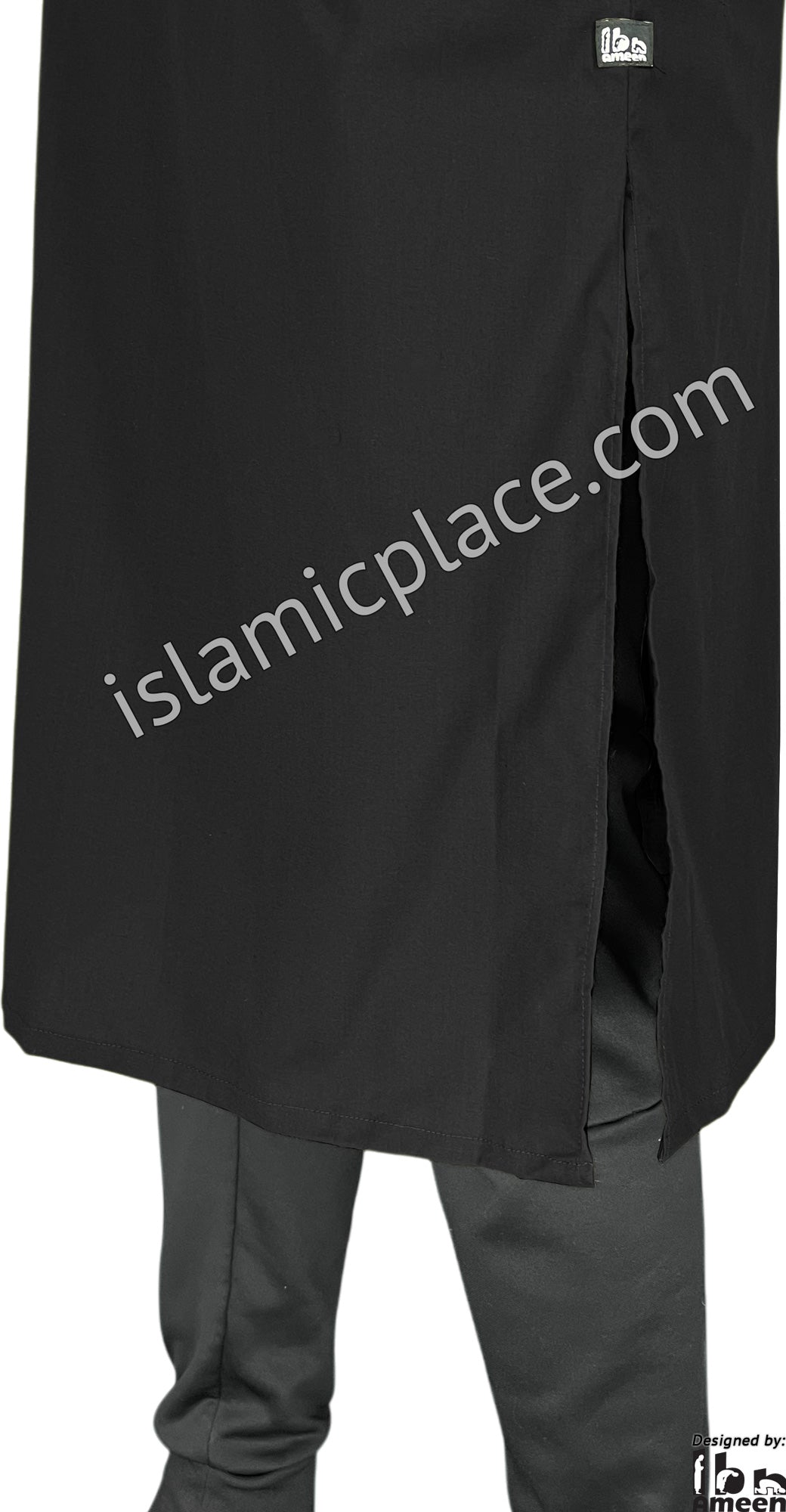 Black - Men Saudi Ad-Daffah Plain Kameez by Ibn Ameen