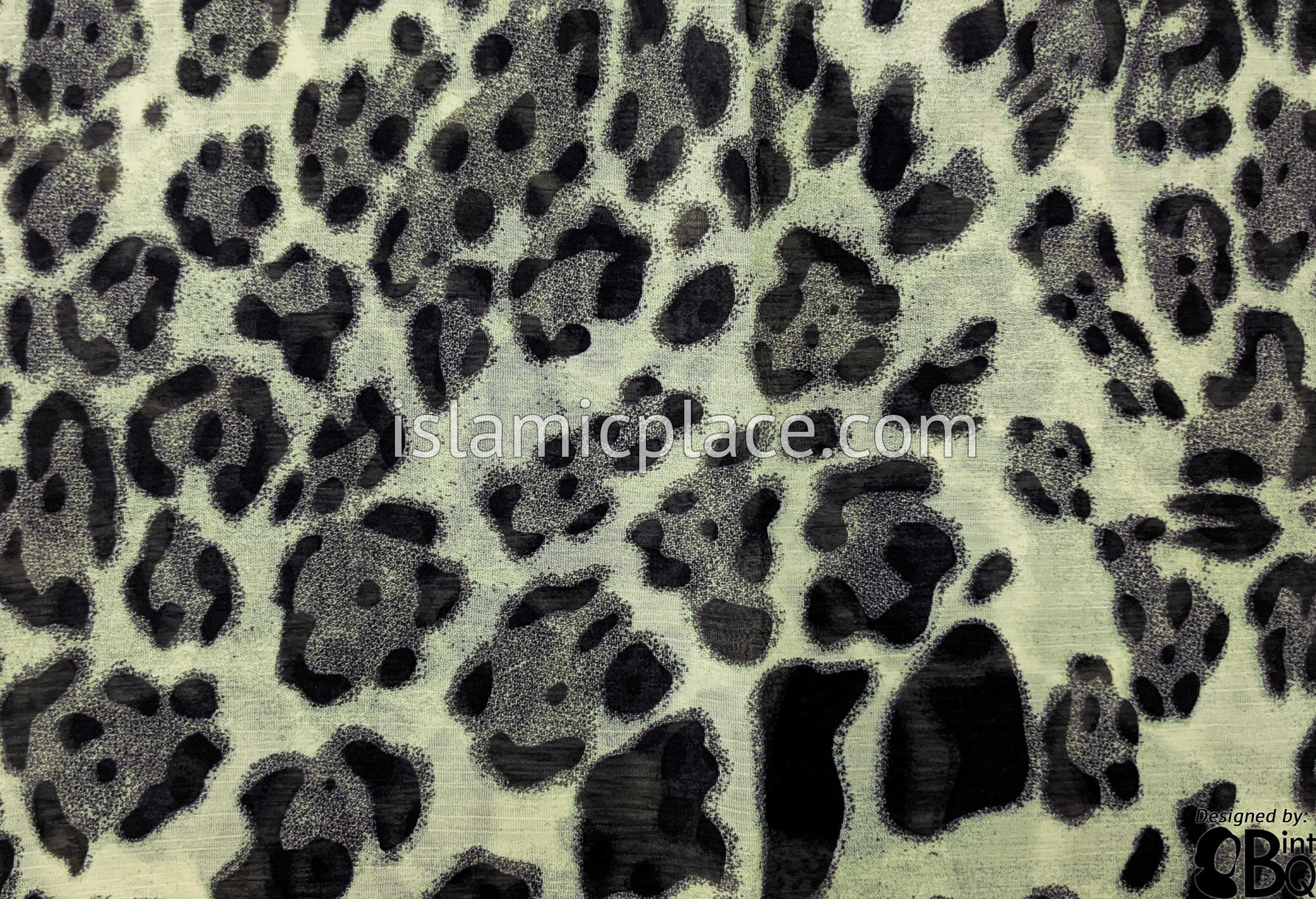 Black Wild Cat Print on Beige - 45" Square Printed Khimar